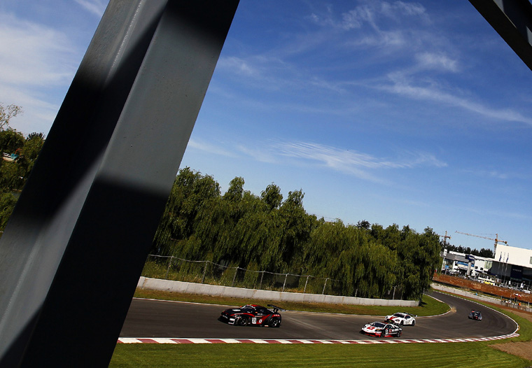 Nissan GT-R Race Scene Picture